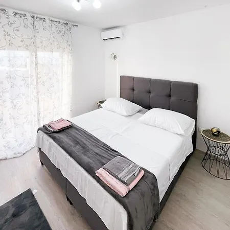 Stunning In With Wifi Jelsa (Hvar)