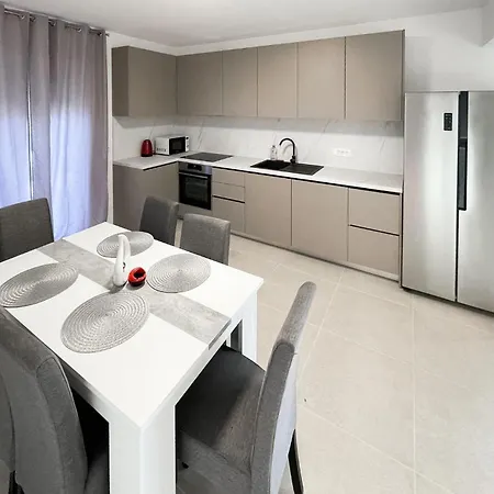 Διαμέρισμα Stunning In With Wifi Jelsa (Hvar)